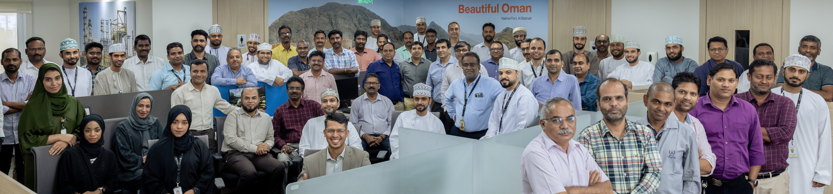 Muscat Office People 1700X397